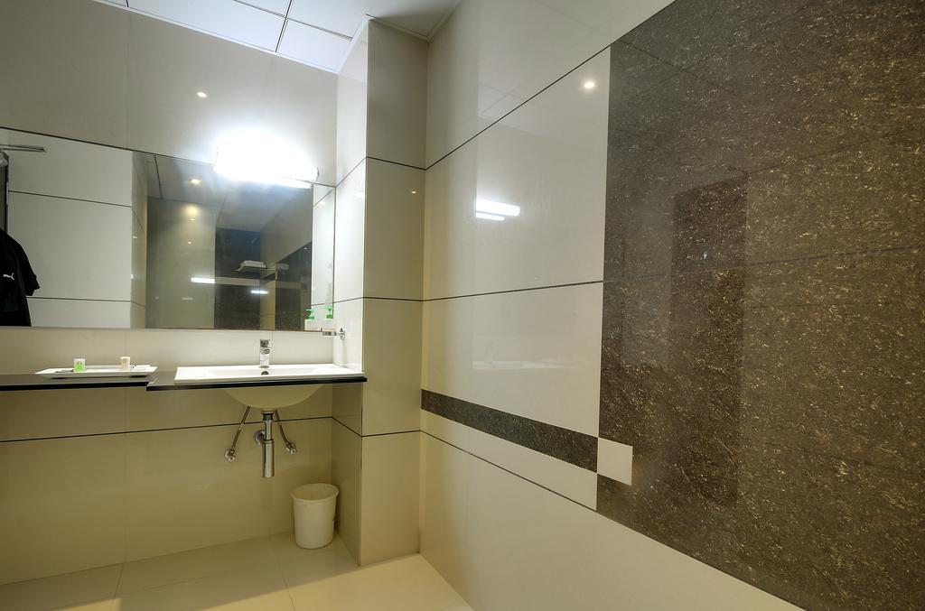 Hotel Magnum Inn Junagadh Luaran gambar