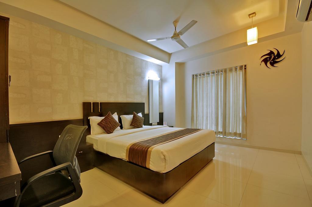 Hotel Magnum Inn Junagadh Luaran gambar
