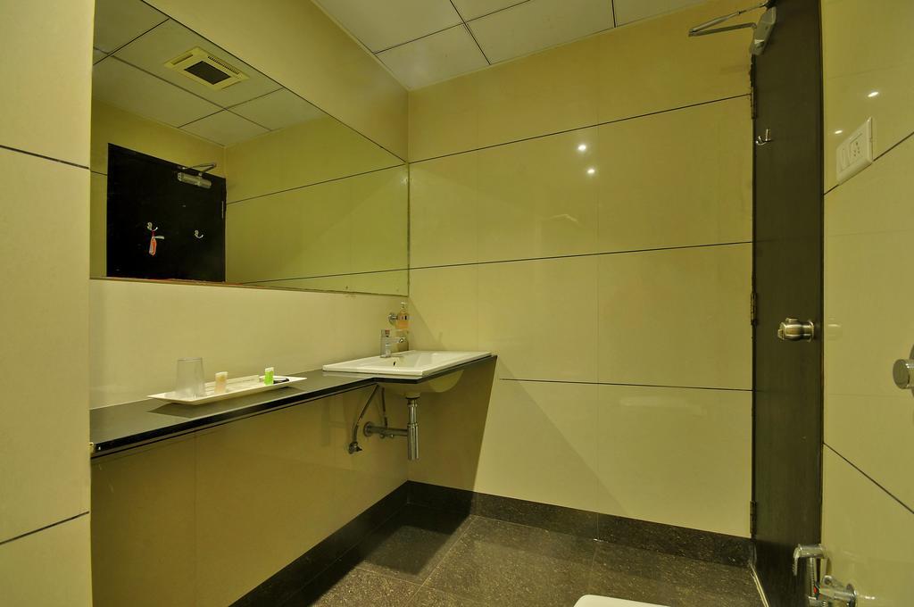 Hotel Magnum Inn Junagadh Luaran gambar