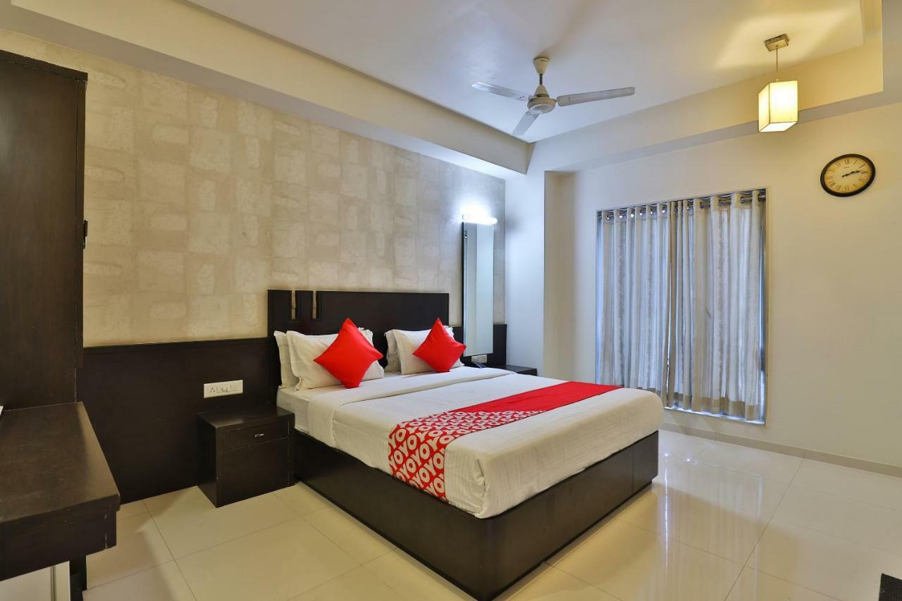Hotel Magnum Inn Junagadh Luaran gambar